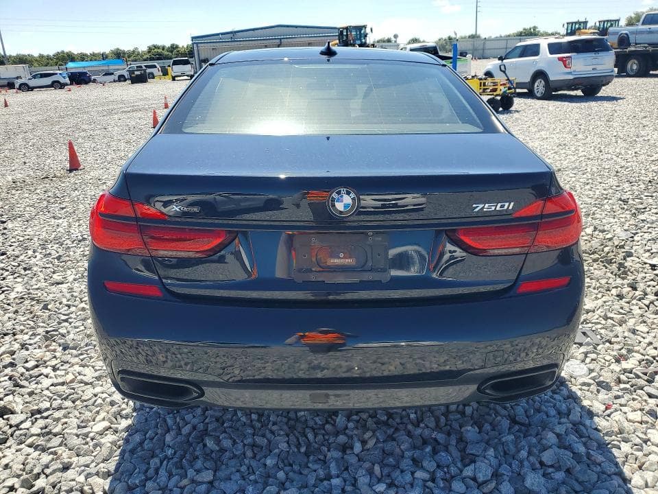 2018 BMW 750 XI 6