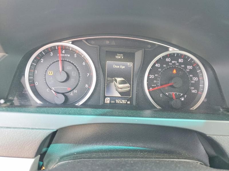 2017 TOYOTA CAMRY SE 9