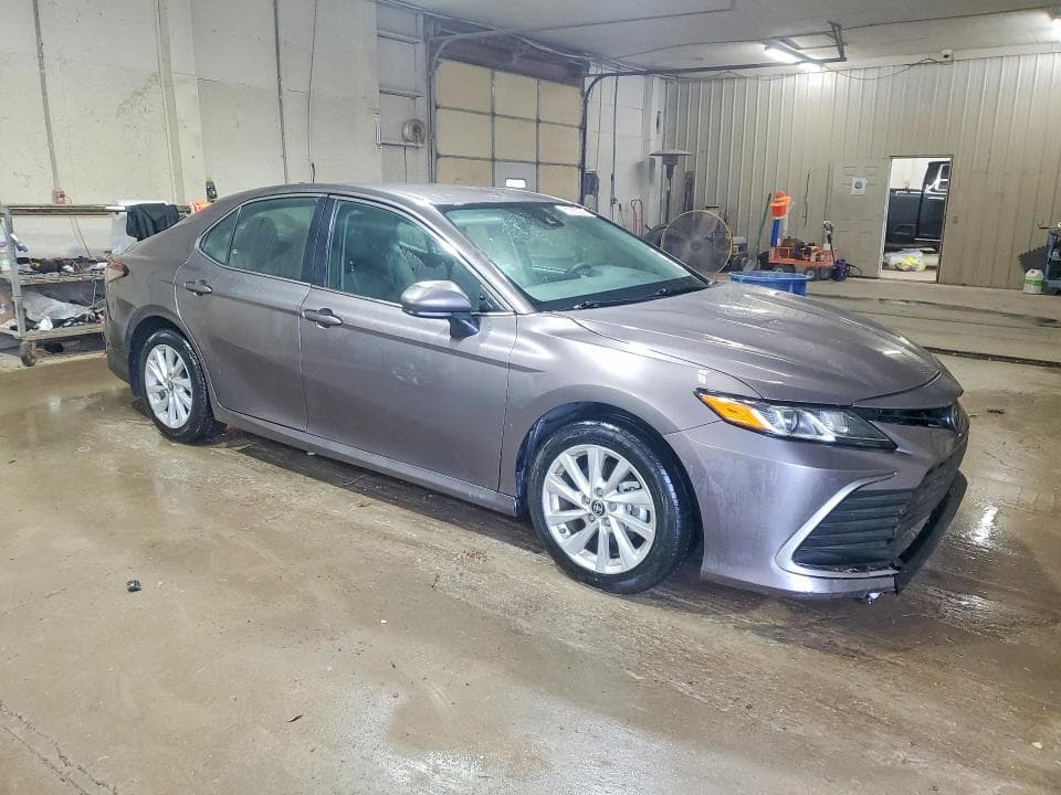 2024 TOYOTA CAMRY LE 4