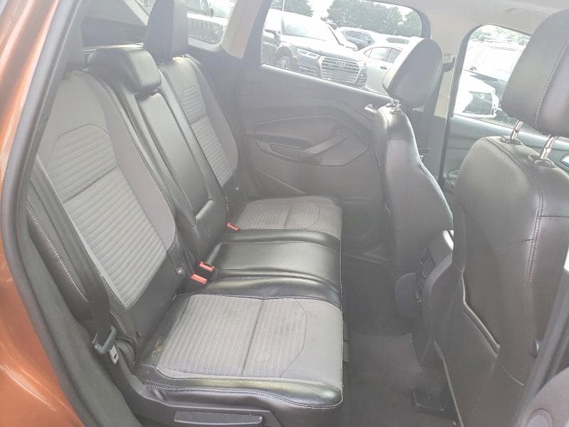2017 FORD ESCAPE SE 11