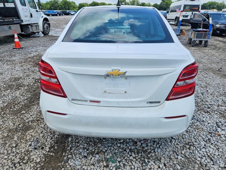 2018 CHEVROLET SONIC PREMIER 6