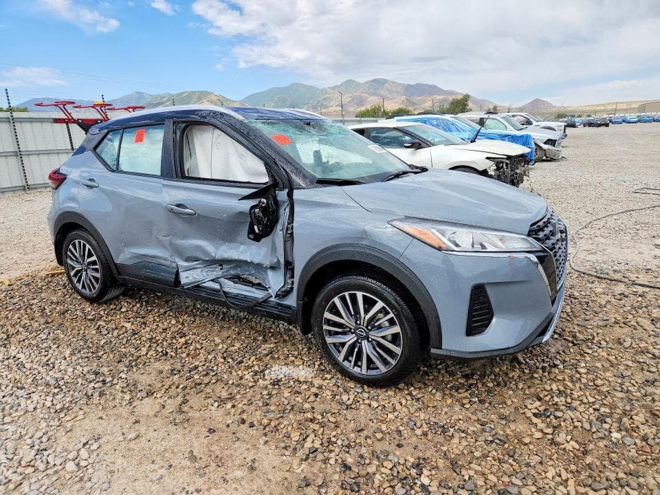 2024 NISSAN KICKS SV 4