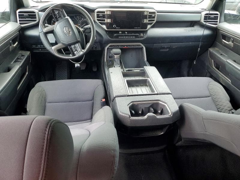2022 TOYOTA TUNDRA SR5 8