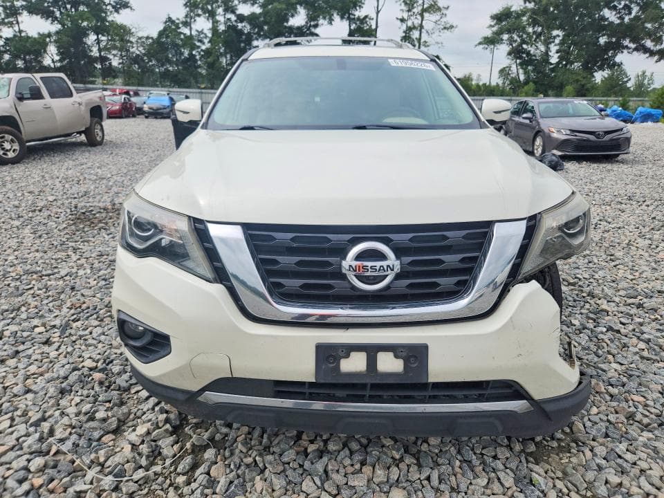 2017 NISSAN PATHFINDER PLATINUM 5
