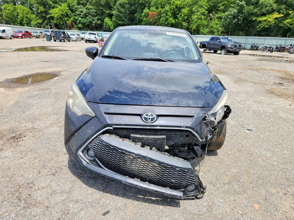 2019 TOYOTA YARIS LE 5