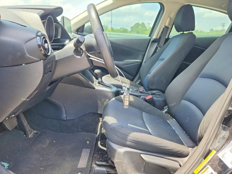 2019 TOYOTA YARIS LE 7