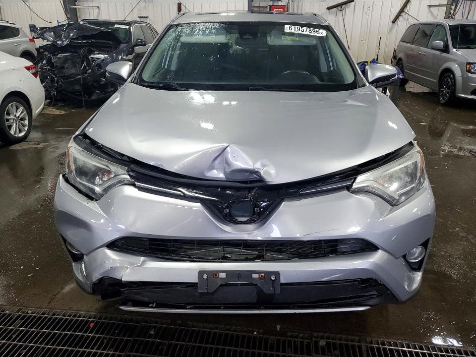 2018 TOYOTA RAV4 XLE 5