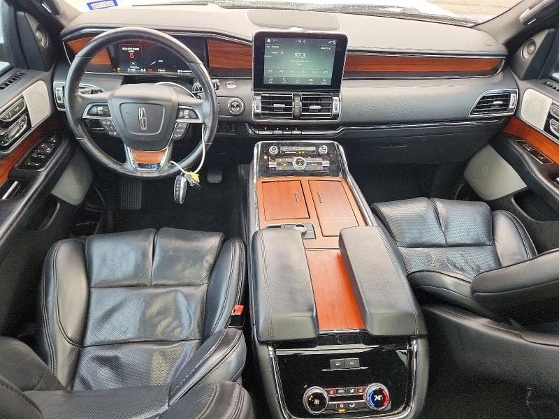 2019 LINCOLN NAVIGATOR L RESERVE 8