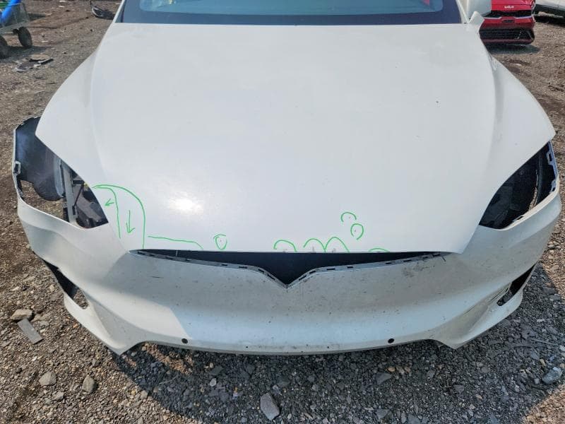 2018 TESLA MODEL X 11