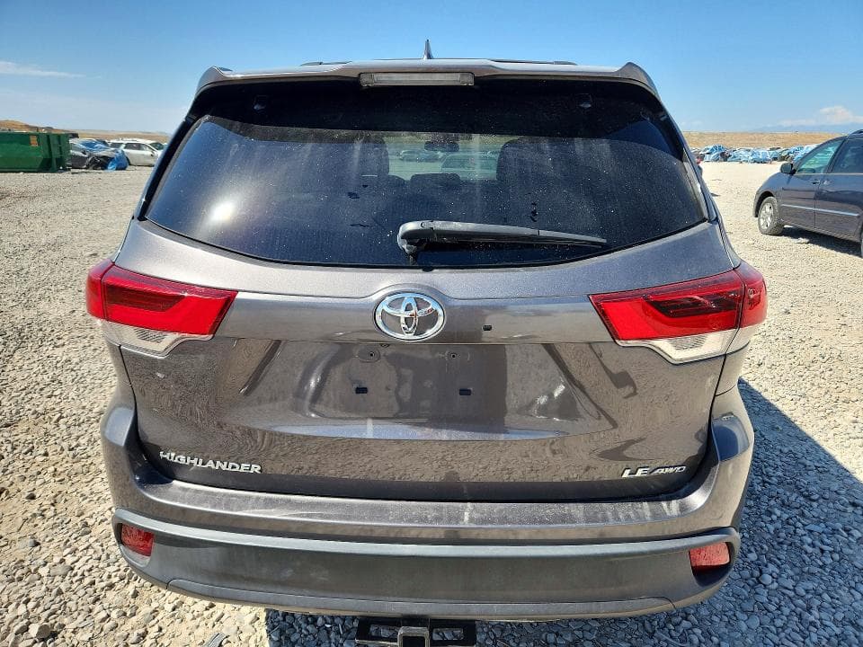 2018 TOYOTA HIGHLANDER LE PLUS 6