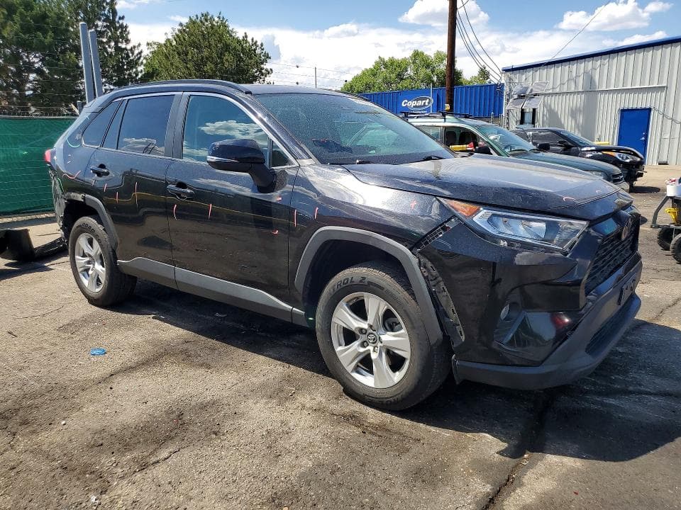 2019 TOYOTA RAV4 XLE 4