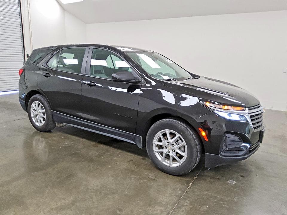 2023 CHEVROLET EQUINOX LS 4