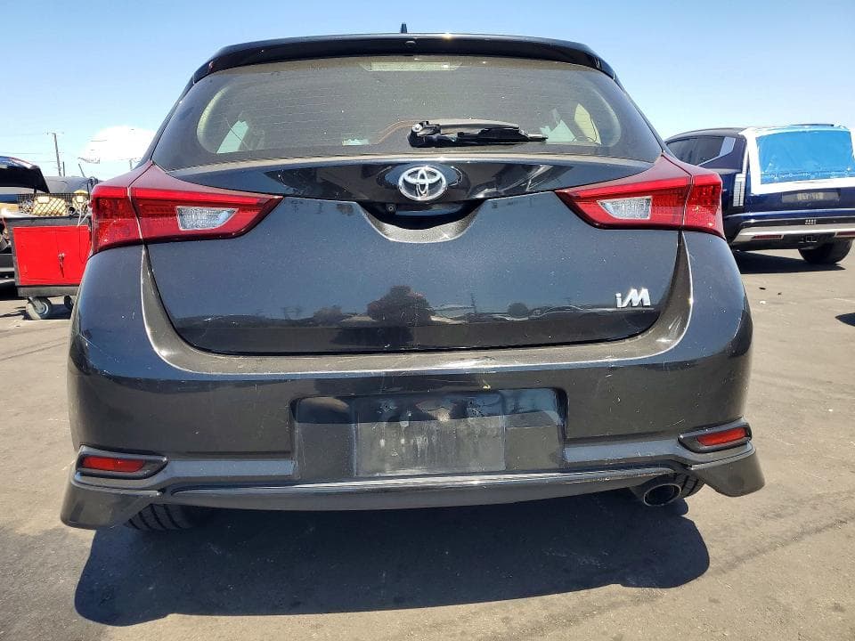 2017 TOYOTA COROLLA IM BASE 6