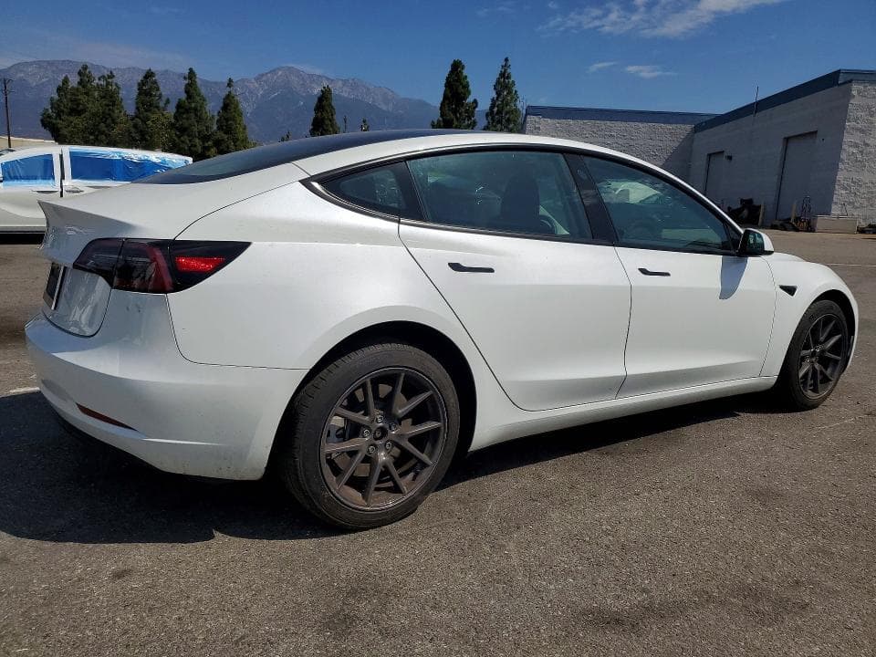 2023 TESLA MODEL 3 3