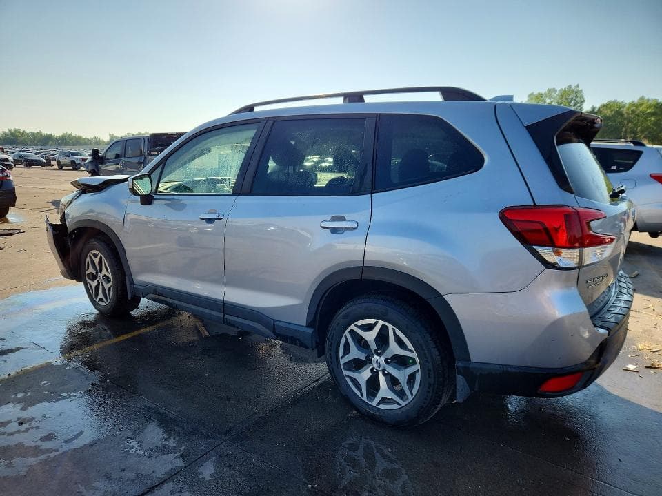 2021 SUBARU FORESTER PREMIUM 2