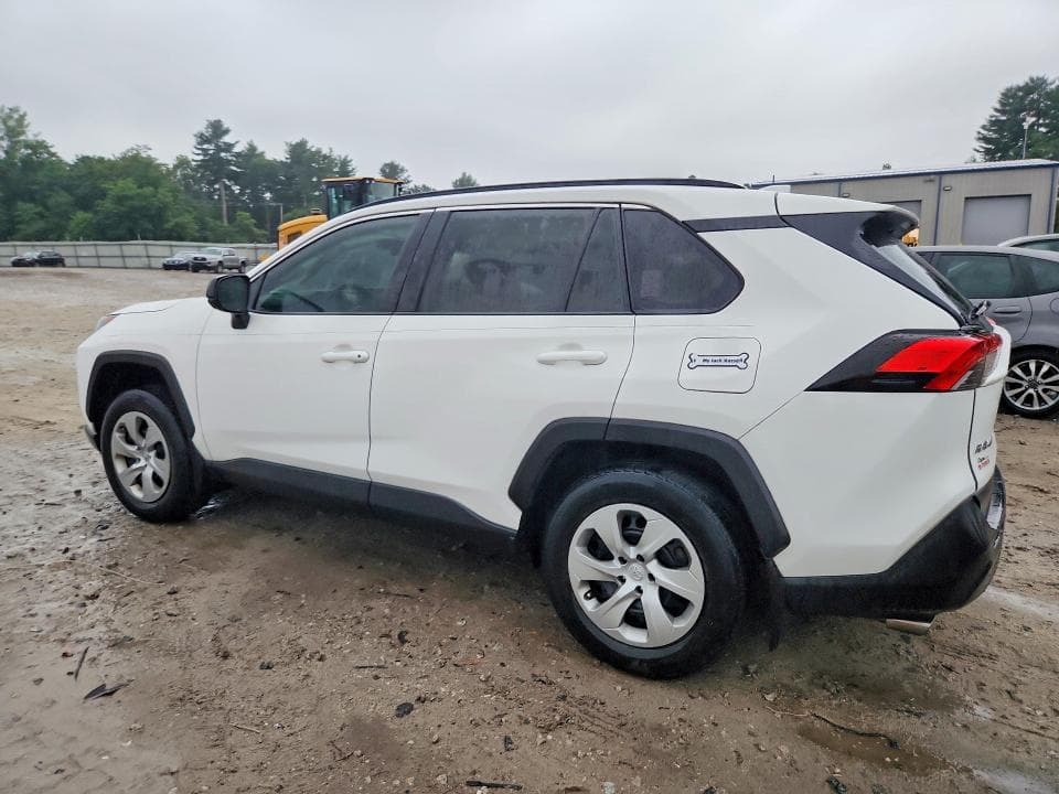 2019 TOYOTA RAV4 LE 2