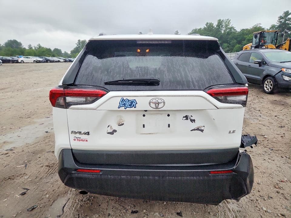 2019 TOYOTA RAV4 LE 6