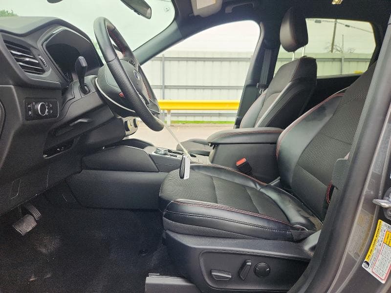2025 FORD ESCAPE ST LINE 7