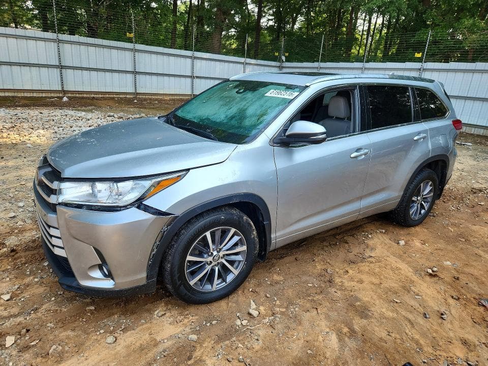 2018 TOYOTA HIGHLANDER XLE - 1