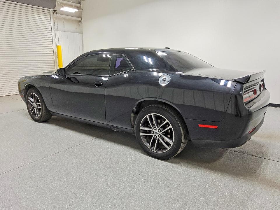 2019 DODGE CHALLENGER SXT 2