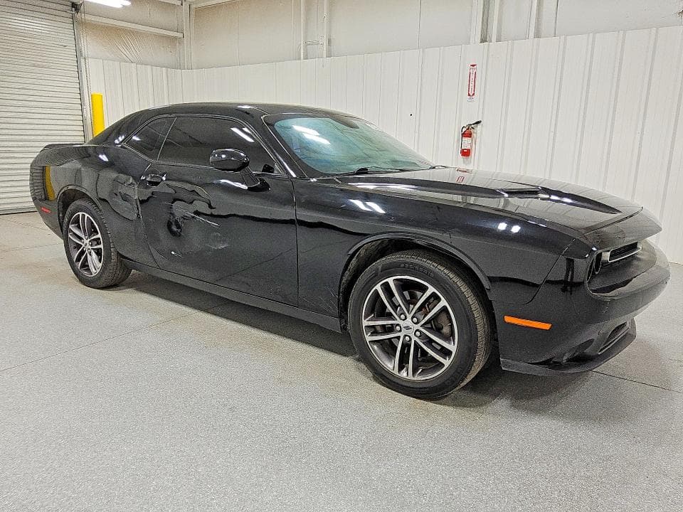 2019 DODGE CHALLENGER SXT 4