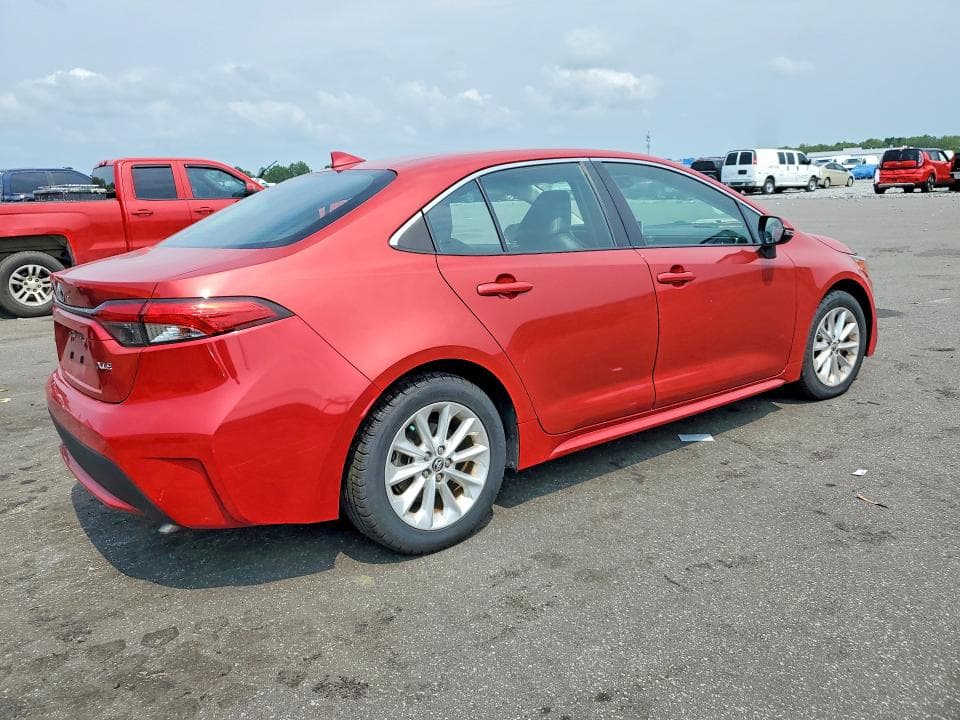 2020 TOYOTA COROLLA XLE 3