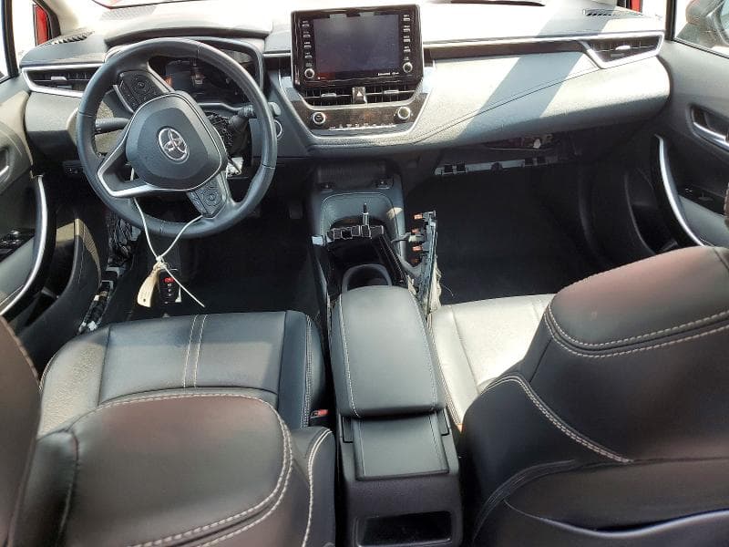 2020 TOYOTA COROLLA XLE 8