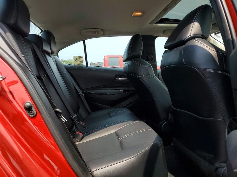 2020 TOYOTA COROLLA XLE 10