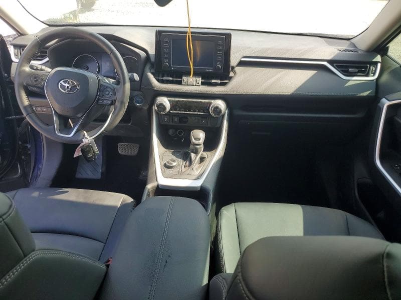 2021 TOYOTA RAV4 HYBRID XLE PREMIUM 8