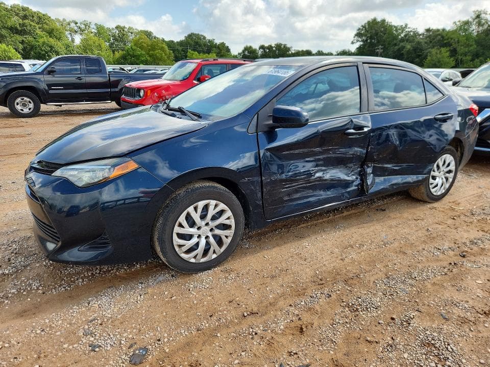 2018 TOYOTA COROLLA LE - 1