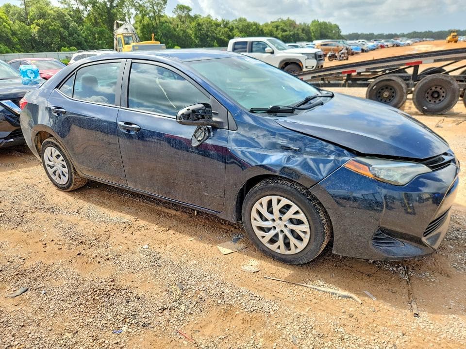 2018 TOYOTA COROLLA LE 4