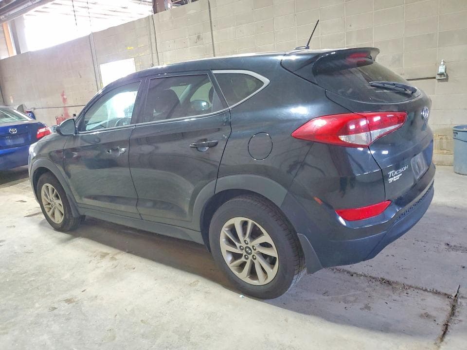 2017 HYUNDAI TUCSON SE 2
