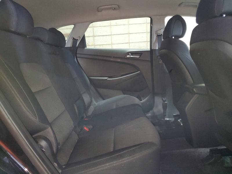 2017 HYUNDAI TUCSON SE 11