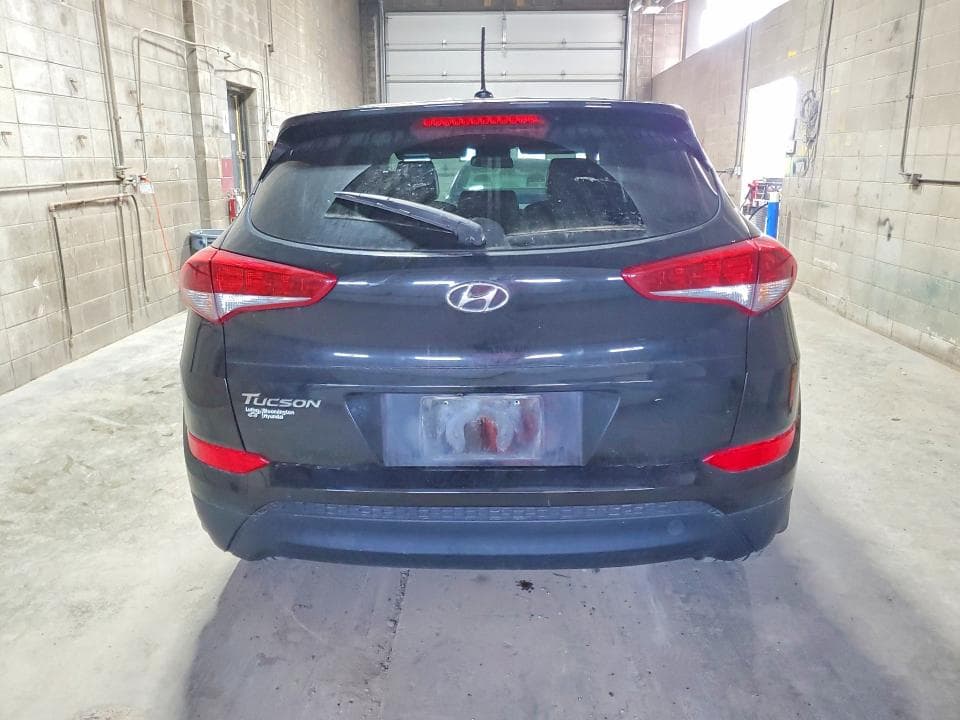 2017 HYUNDAI TUCSON SE 6