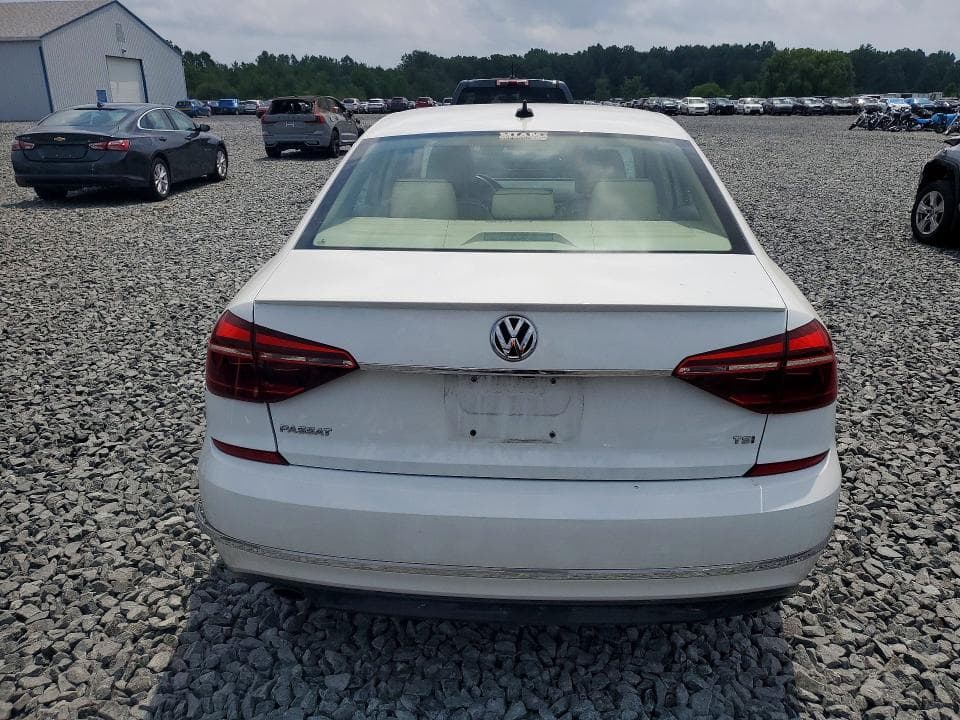2017 VOLKSWAGEN PASSAT R-LINE R-LINE 6