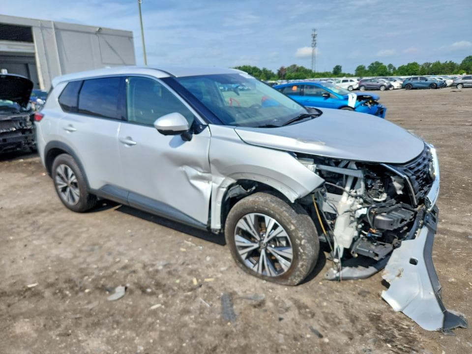 2021 NISSAN ROGUE SV 4