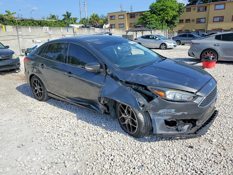 2018 FORD FOCUS SEL 4