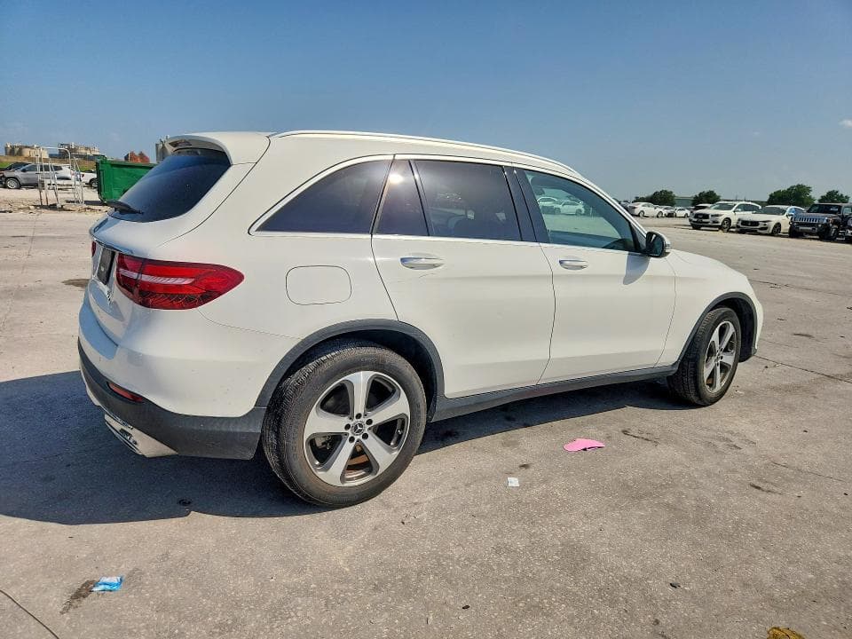 2019 MERCEDES-BENZ GLC 300 3