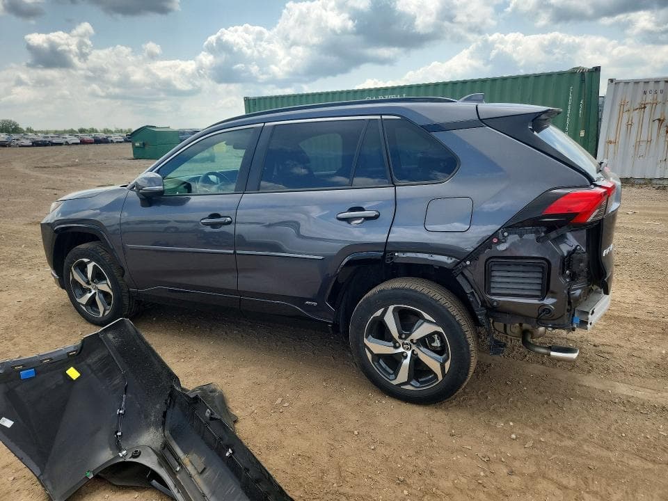 2025 TOYOTA RAV4 SE 2