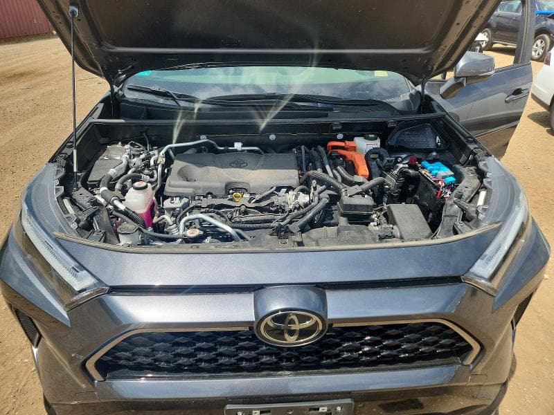 2025 TOYOTA RAV4 SE 11