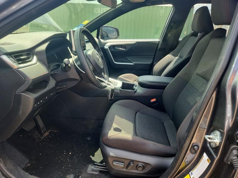 2025 TOYOTA RAV4 SE 7