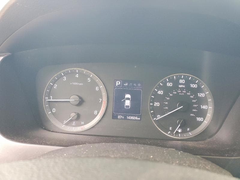 2017 HYUNDAI SONATA SE 9