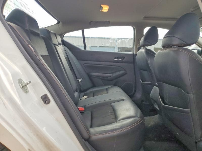 2019 NISSAN ALTIMA SR 10