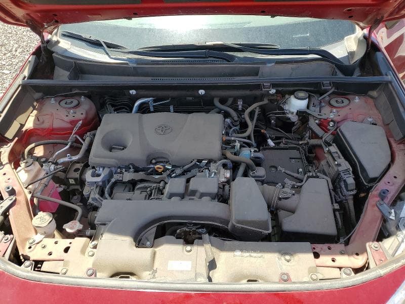 2024 TOYOTA RAV4 XLE 12