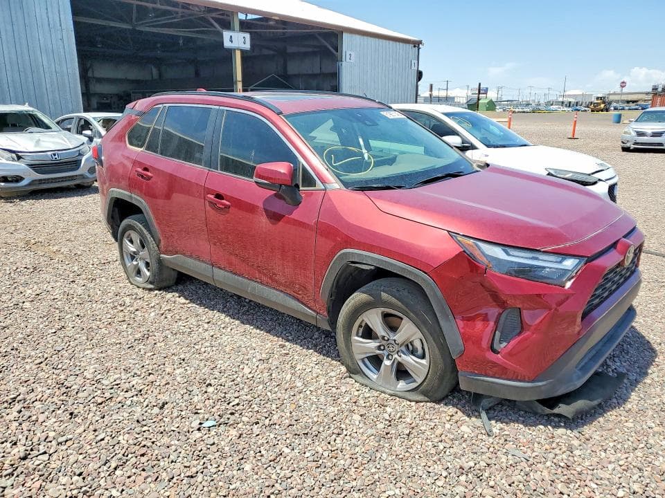 2024 TOYOTA RAV4 XLE 4