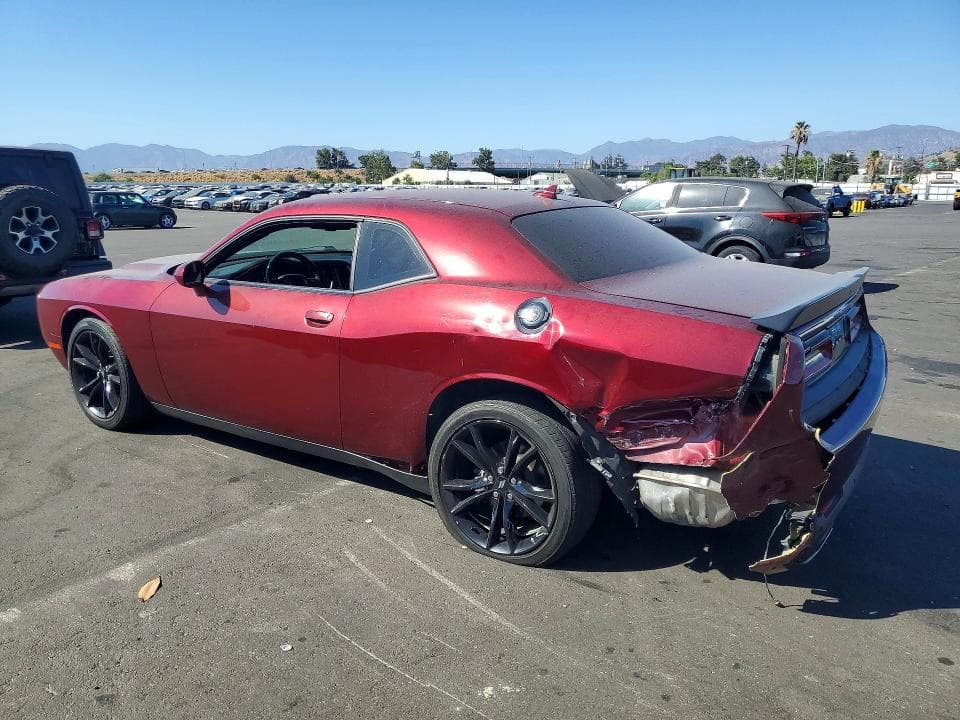 2018 DODGE CHALLENGER SXT 2