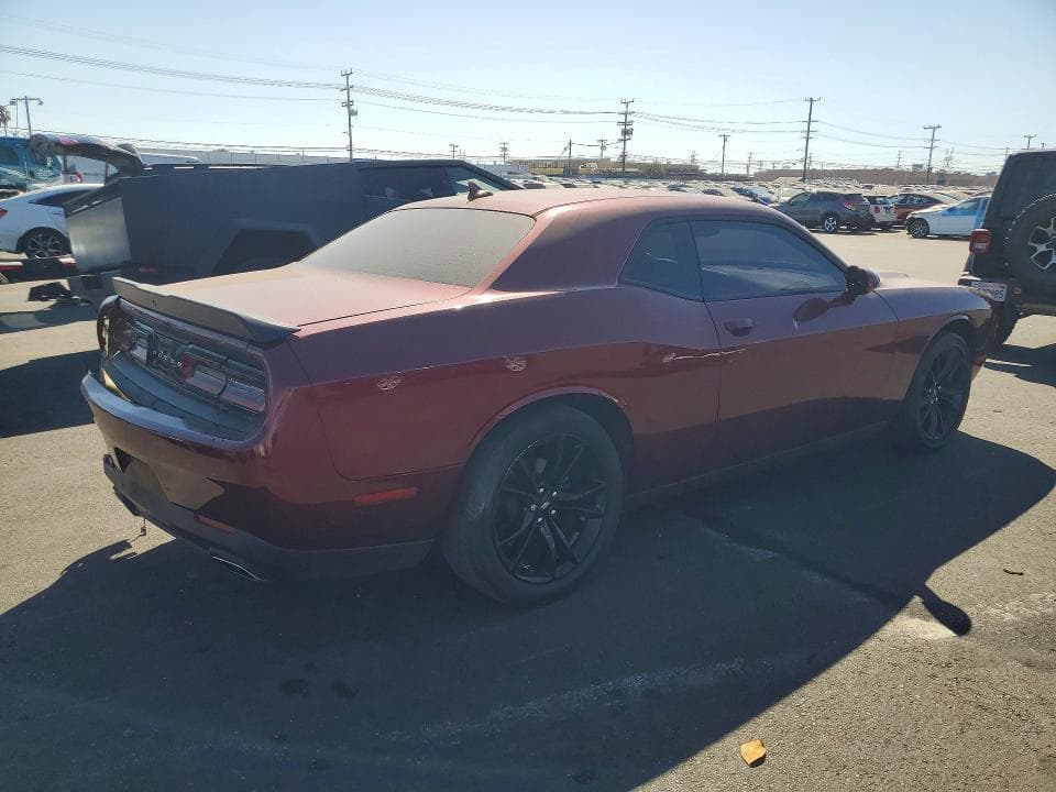 2018 DODGE CHALLENGER SXT 3