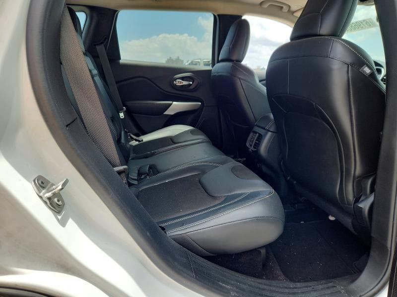 2018 JEEP CHEROKEE LATITUDE PLUS 11