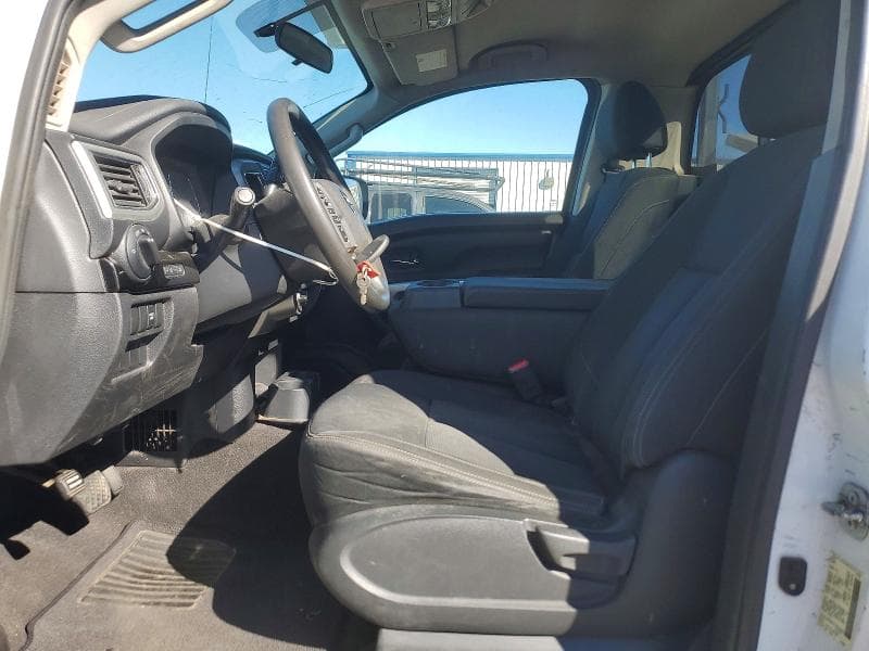 2017 NISSAN TITAN S S 7