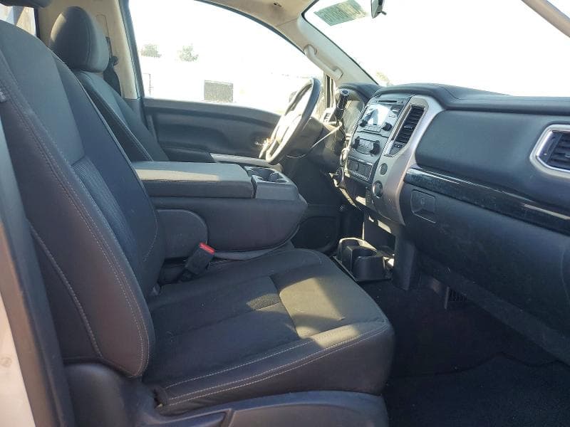 2017 NISSAN TITAN S S 10